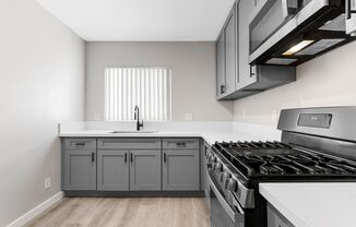 2 beds, 1 bath, 750 sqft, $2,295, Unit 201-05