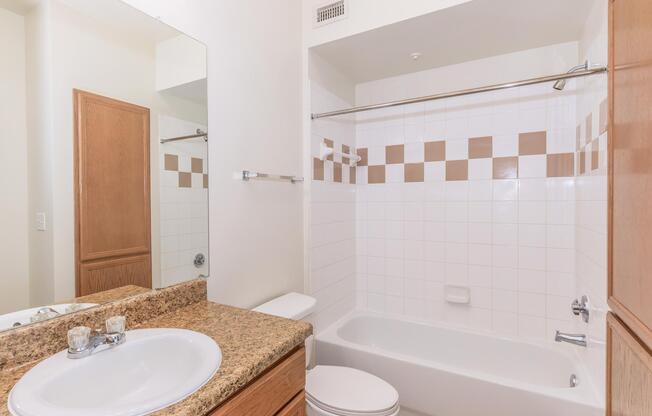 2 beds, 2 baths, 920 sqft, $1,199