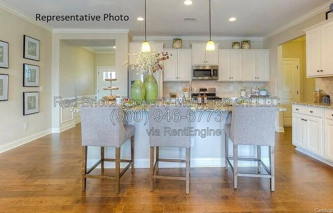 3833 FAIRLADY LN