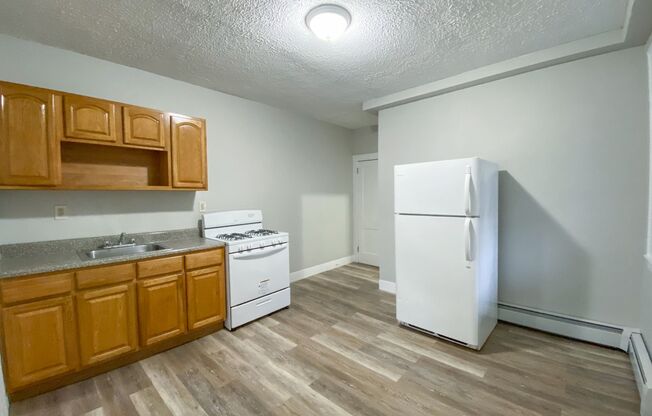 1 bed, 1 bath, $1,230, Unit 3