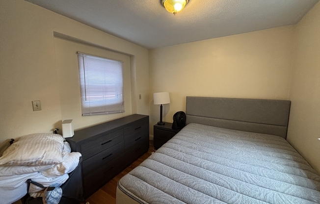 Studio, 1 bath, 700 sqft, $2,495, Unit F