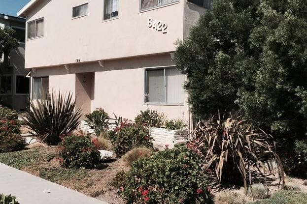 8400 Amigo Ave