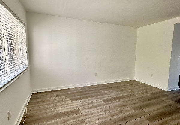 631 NE 72nd Ter, Miami FL 7