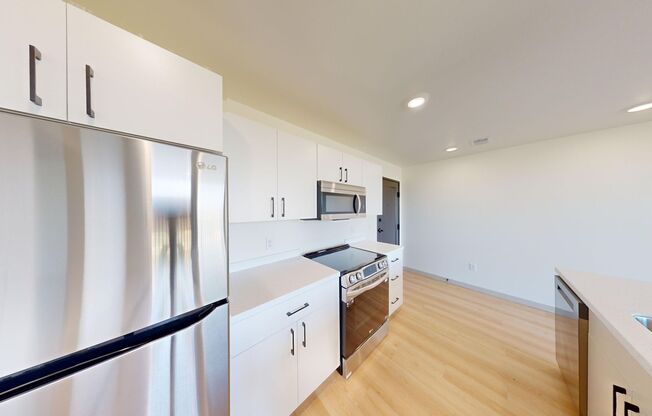 1 bed, 1 bath, 468 sqft, $965, Unit 6013 - 201