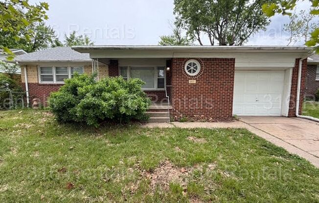 $1000 - 3 bedroom/ 1 bathroom - Gorgeous Home!
