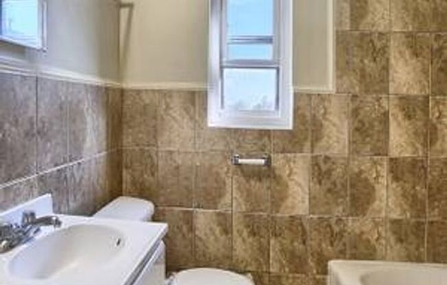 1 bed, 1 bath, $850, Unit 2405APA
