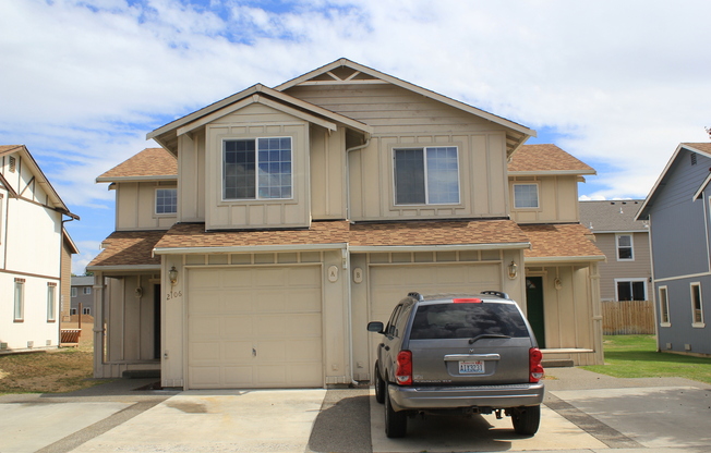 2106 N Yellowstone
