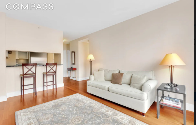 45 AVE 1205