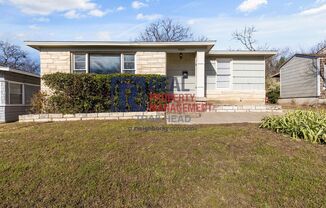 Charming 3 Bed 2 Bath Bungalow in Alamo Heights