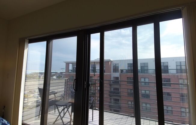2 beds, 2.5 baths, 1,560 sqft, $3,295, Unit 402