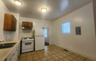 1637 Cedar St
