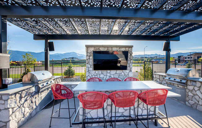 Outdoor BBQ Picnic Area at CO Apartments