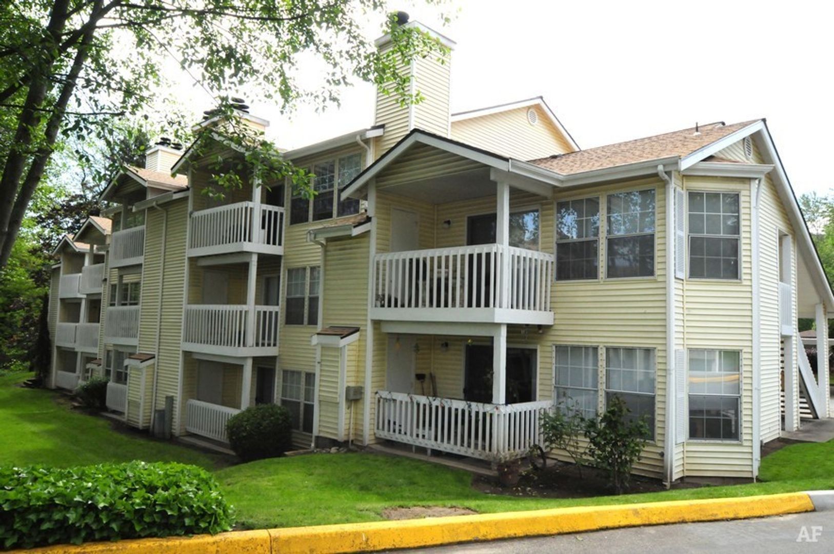 Cottage Woods Apartments