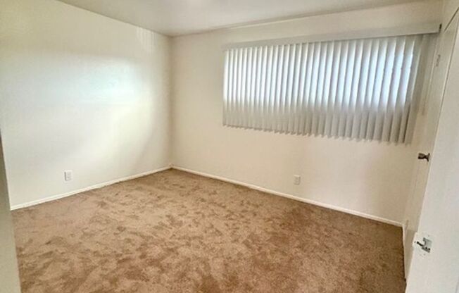 1455 Tropic Apartments