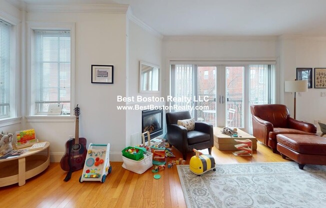 165 BEACON ST