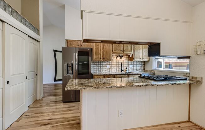 Charming 4 Bedroom 2.5 Bath in Lakewood!