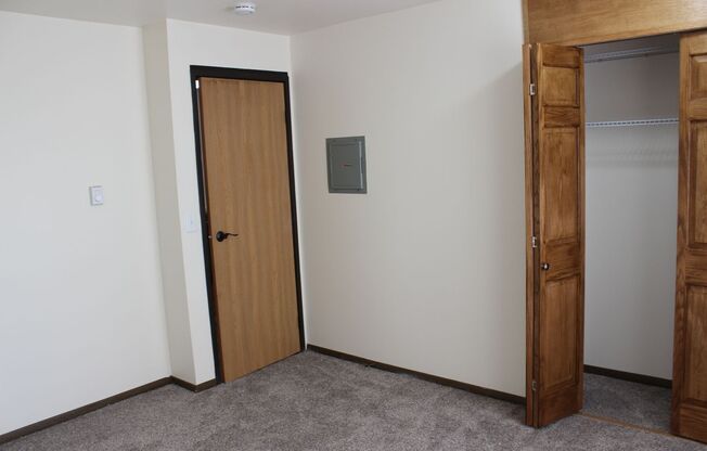 2 beds, 1 bath, $1,049.99