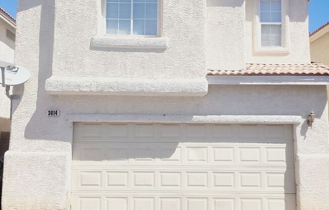 Townhouse with 2 Car Garage in NLV