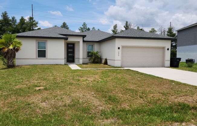 Exquisite 4 Bedroom Home in the Sought-After Poinciana Community