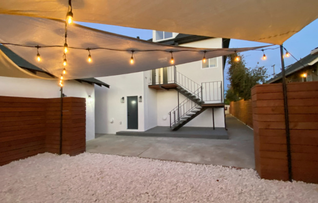 2255 38 AVE