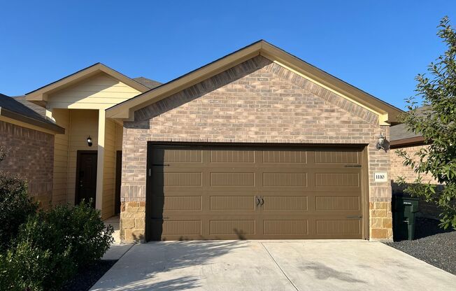 Luxury 3/2 Duplex in Seguin, Texas