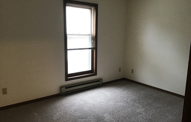 2 beds, 1 bath, 950 sqft, $1,750, Unit 7718RA