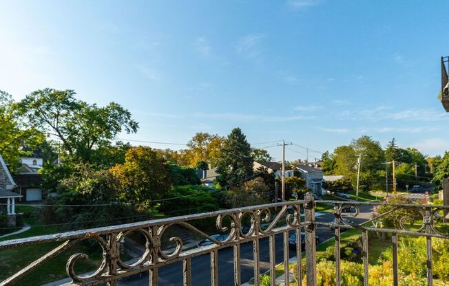 2 beds, 1 bath, 650 sqft, $1,395, Unit C8