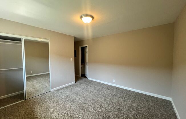 1 bed, 1 bath, 575 sqft, $2,145, Unit 12