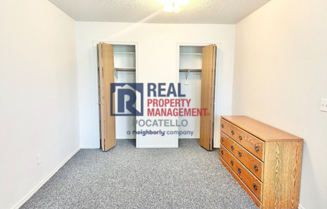 Studio, 1 bath, $650, Unit Apt 20