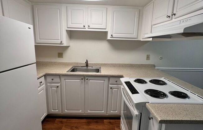 1 bed, 1 bath, 650 sqft, $1,475, Unit 494211