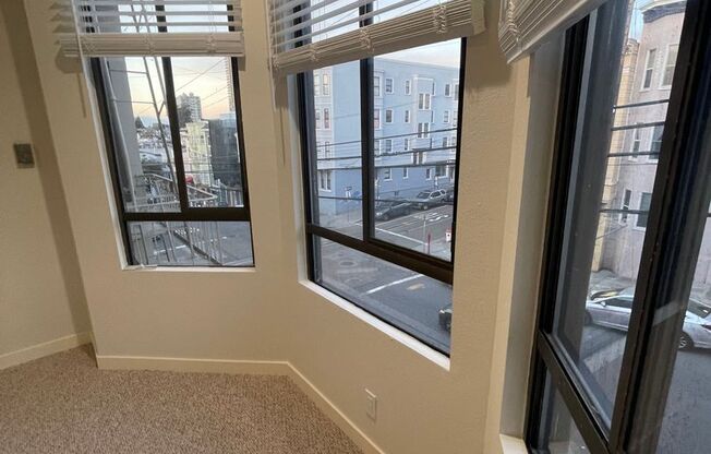 1455 LEAVENWORTH STREET