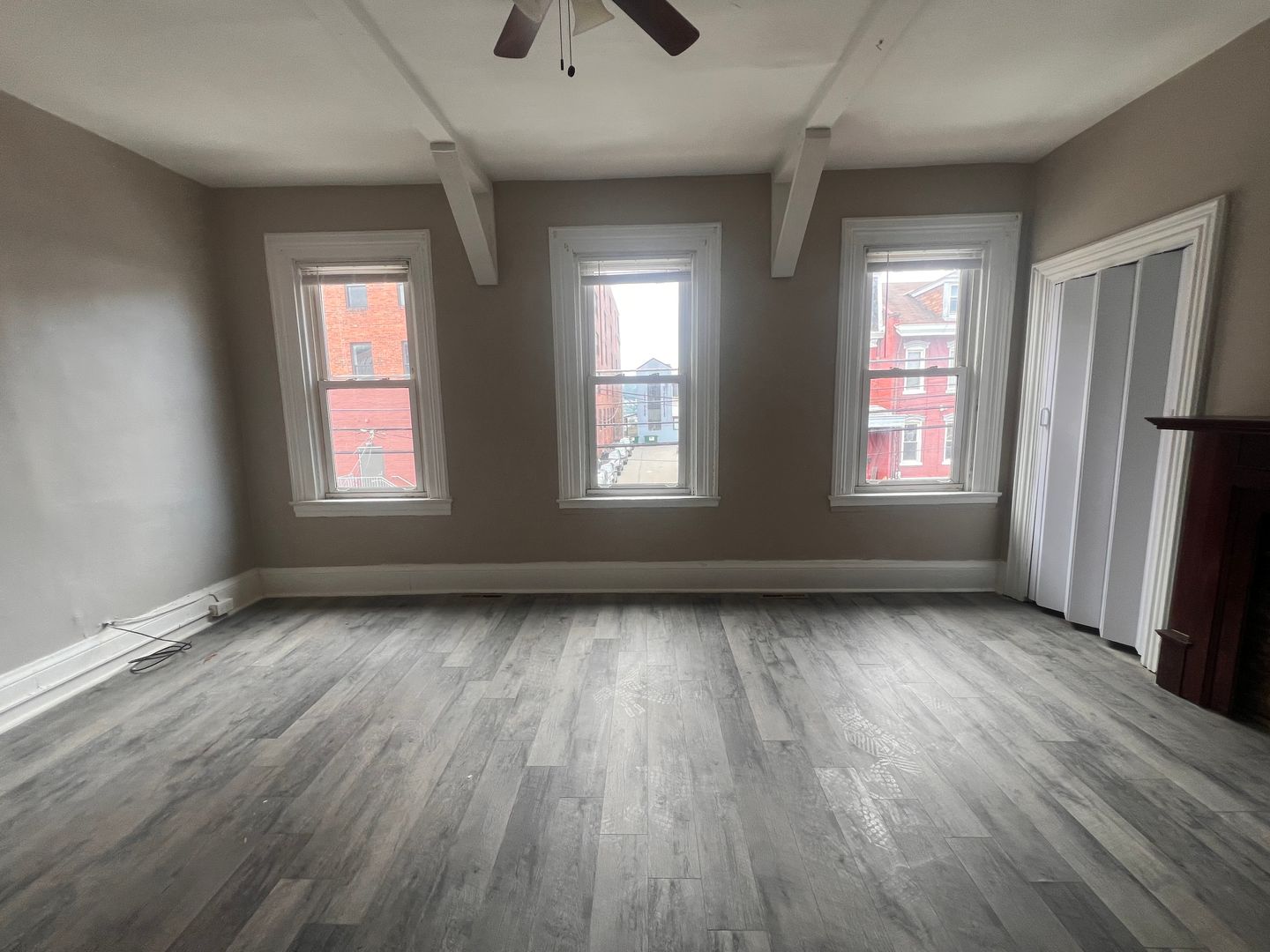 1815 Locust Street (Full Service)