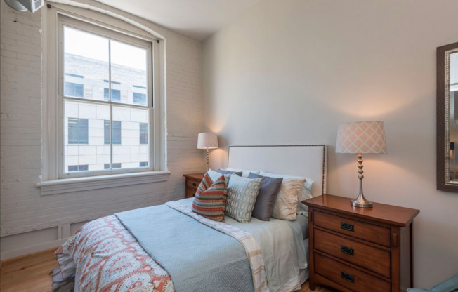 1 bed, 1 bath, 812 sqft, $1,995, Unit #303