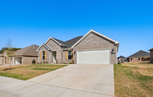 Stunning New 3-Bedroom Home with Modern Upgrades and Spacious Living!