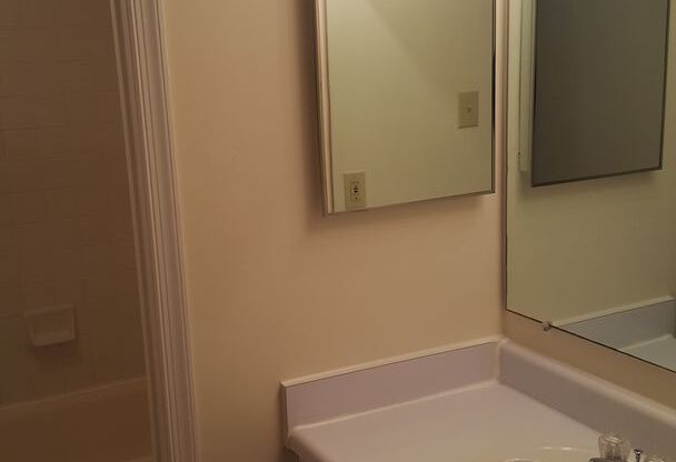 2 beds, 2 baths, 1,017 sqft, $1,700, Unit 303 #3A