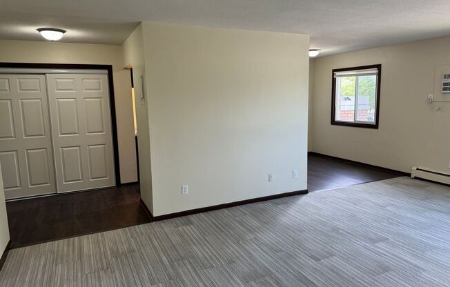 1 bed, 2 baths, 700 sqft, $950