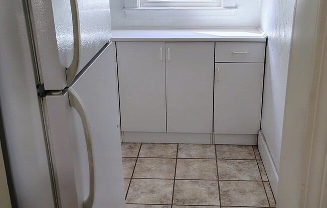 2 beds, 1 bath, 1,000 sqft, $2,200, Unit 68