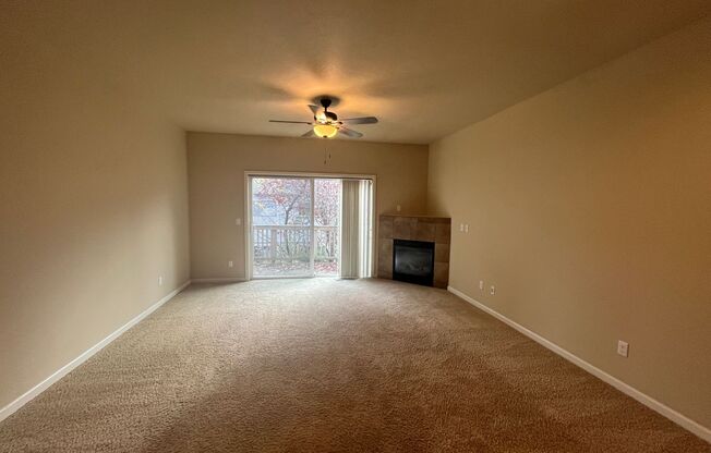 Move in by 12/19 and get 2 weeks free in January! Well-Maintained Townhome in Desirable SW Portland