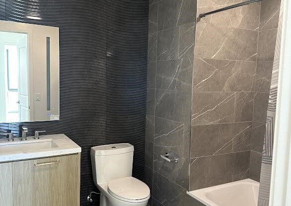 2 beds, 2 baths, 1,032 sqft, $4,300, Unit 2710