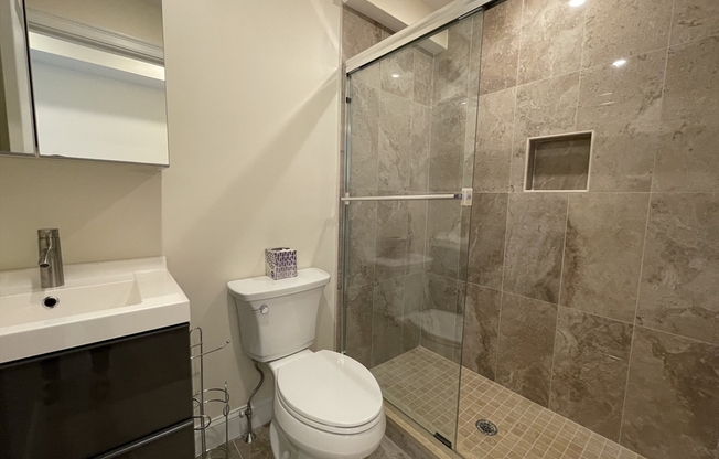 Studio, 1 bath, 500 sqft, $2,900, Unit 305