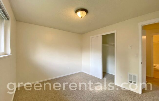 2 beds, 1 bath, 850 sqft, $1,850, Unit A