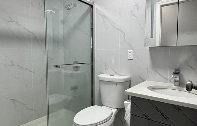 3 beds, 2 baths, 1,000 sqft, $3,850, Unit 2