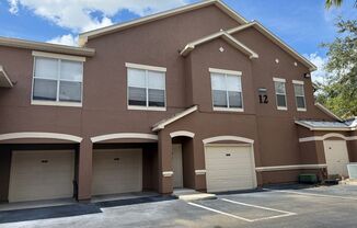 ORLANDO: Gated Community - Convenient to All Theme Parks - HALF OFF FIRST FULL MONTHS RENT!