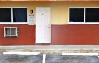 2 beds, 1 bath, $1,827, Unit 2