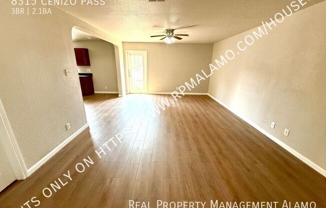8315 CENIZO PASS