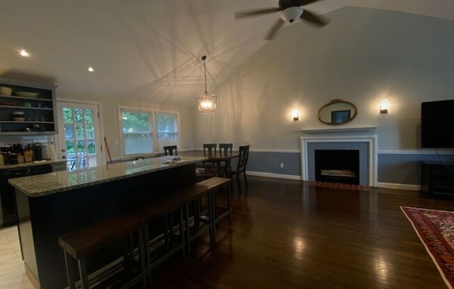 Tastefully Renovated Single Family 4-Bed/3-Full Bath Available 12/16 in the Heart of Spring Glen