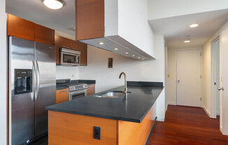 1485 5 AVE