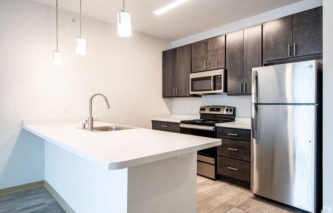 1 bed, 1 bath, 711 sqft, $1,335, Unit 329