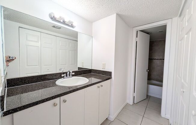 Spacious 2BR/2BA Residence – Great Kendall Location