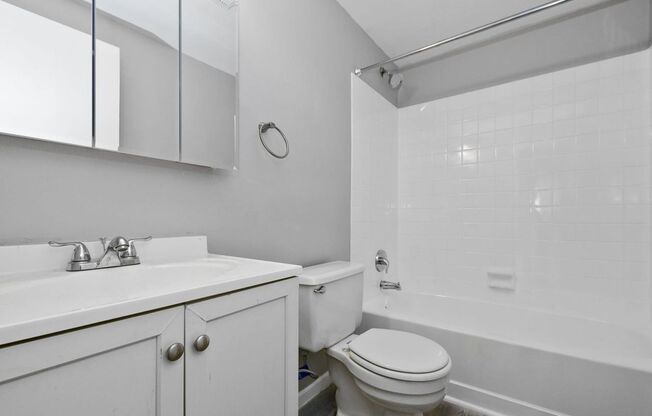 2 beds, 1 bath, 750 sqft, $1,695, Unit 3121-203
